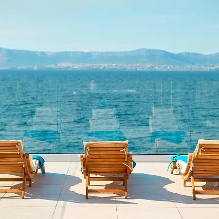 Seafront North House Villa