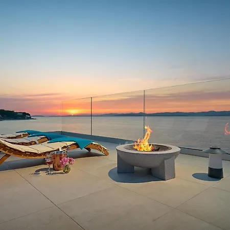 Villa Seafront North House *