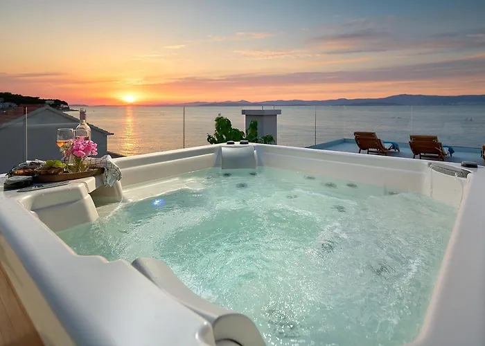 Seafront North House Villa *