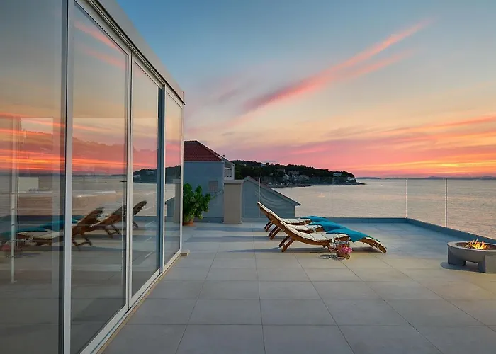 Villa Seafront North House *