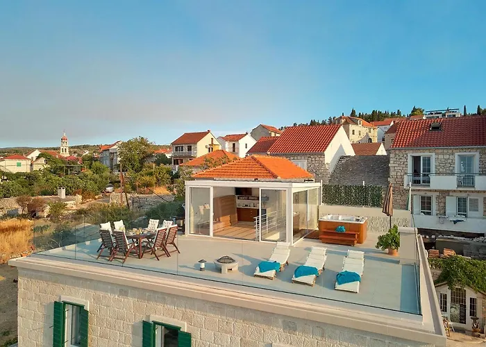 Villa Seafront North House *