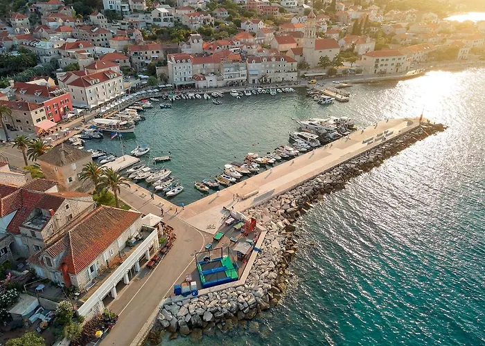 Seafront North House * Sutivan