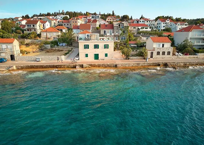 Seafront North House Villa