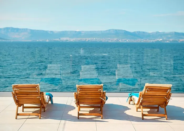 Seafront North House Villa