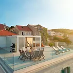 Seafront North House * סוטיבאן
