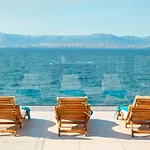 Seafront North House וילה